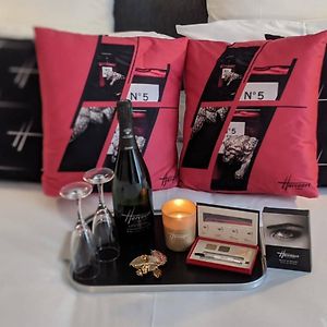 Residences Harcourt - Ile Saint Louis - Paris